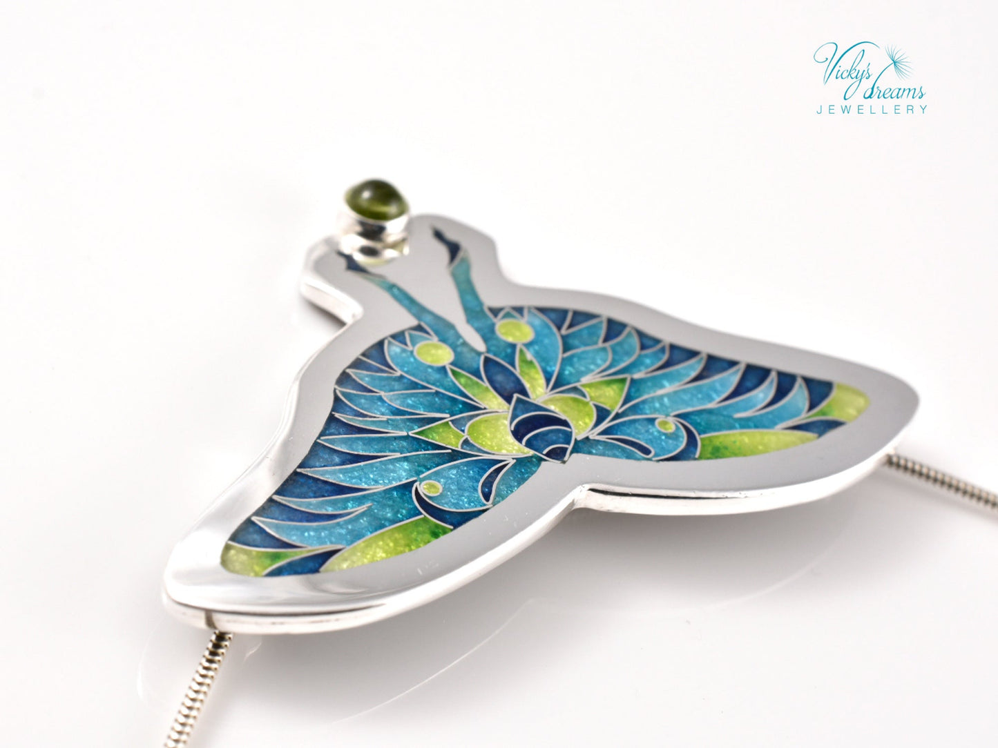 Cloisonné & Champlevé Butterfly Pendant: Peridot-Accented Enamel Artistry Necklace