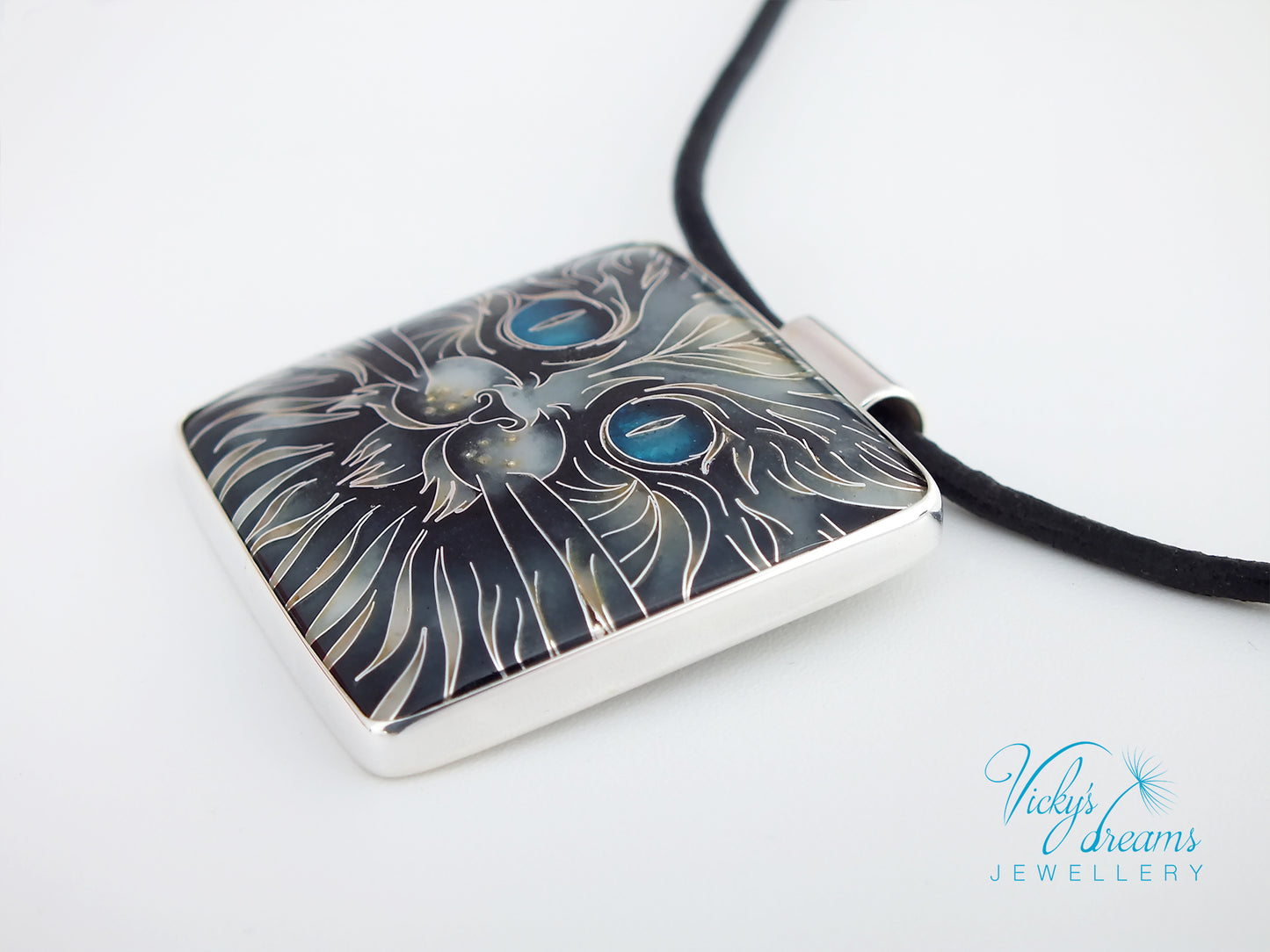 Handmade cloisonné blue-eyed cat pendant necklace in sterling silver