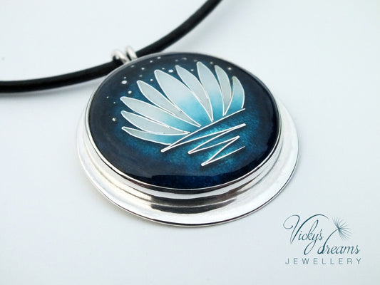 Lotus on the water - Cloisonné enamel necklace