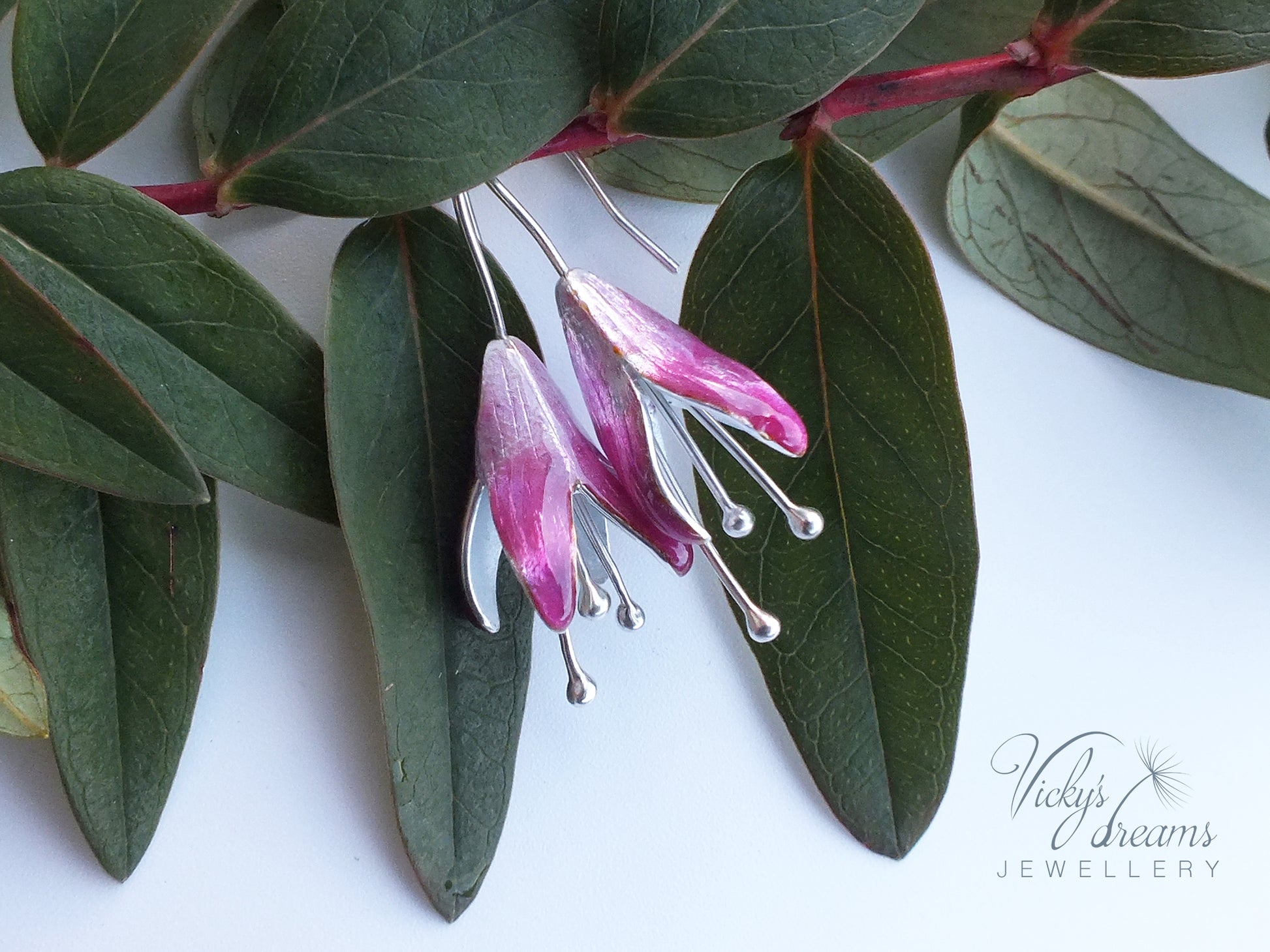 Jewelry with pink and silver enamel   Fuchsia