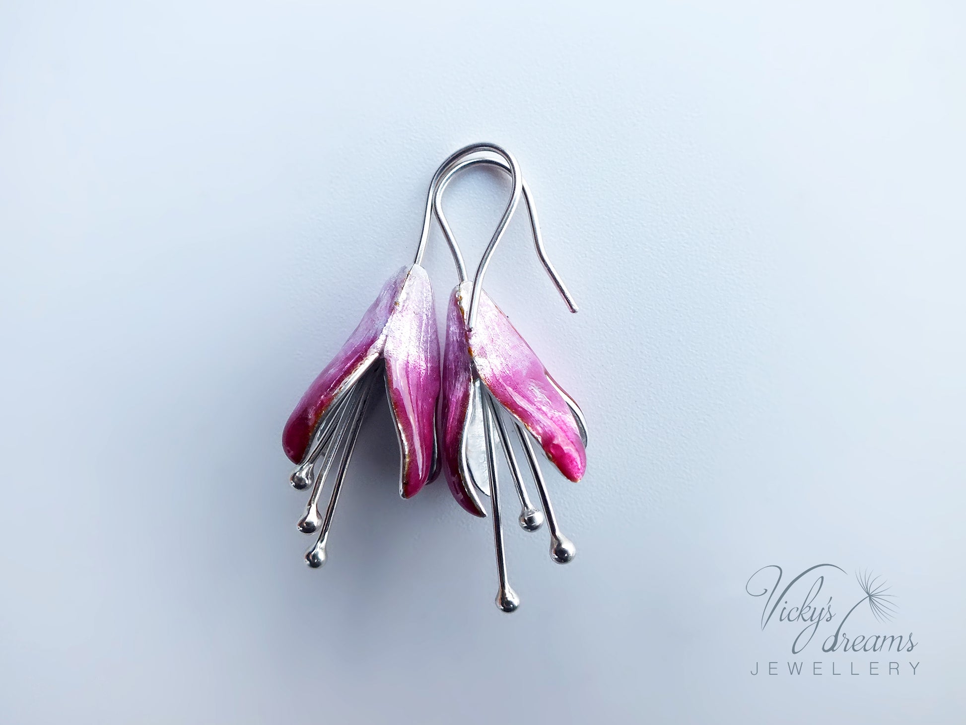 Jewelry with pink and silver enamel   Fuchsia