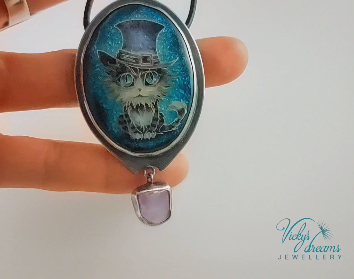 Handcrafted tabby cat pendant with cloisonné enamel and amethyst stone