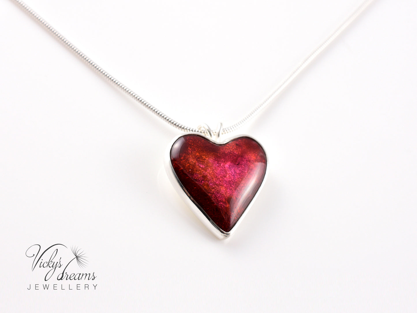 red-heart-enamel-necklace