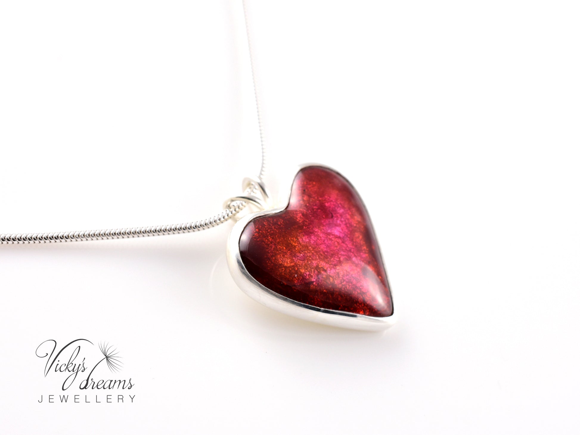 red-heart-enamel-necklace