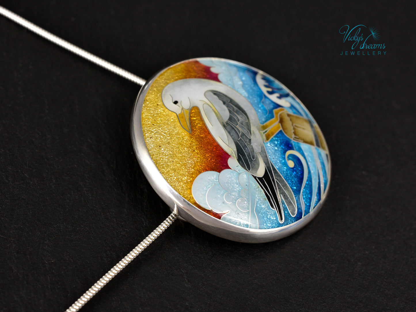 Handmade cloisonné seagull pendant necklace with sunset background