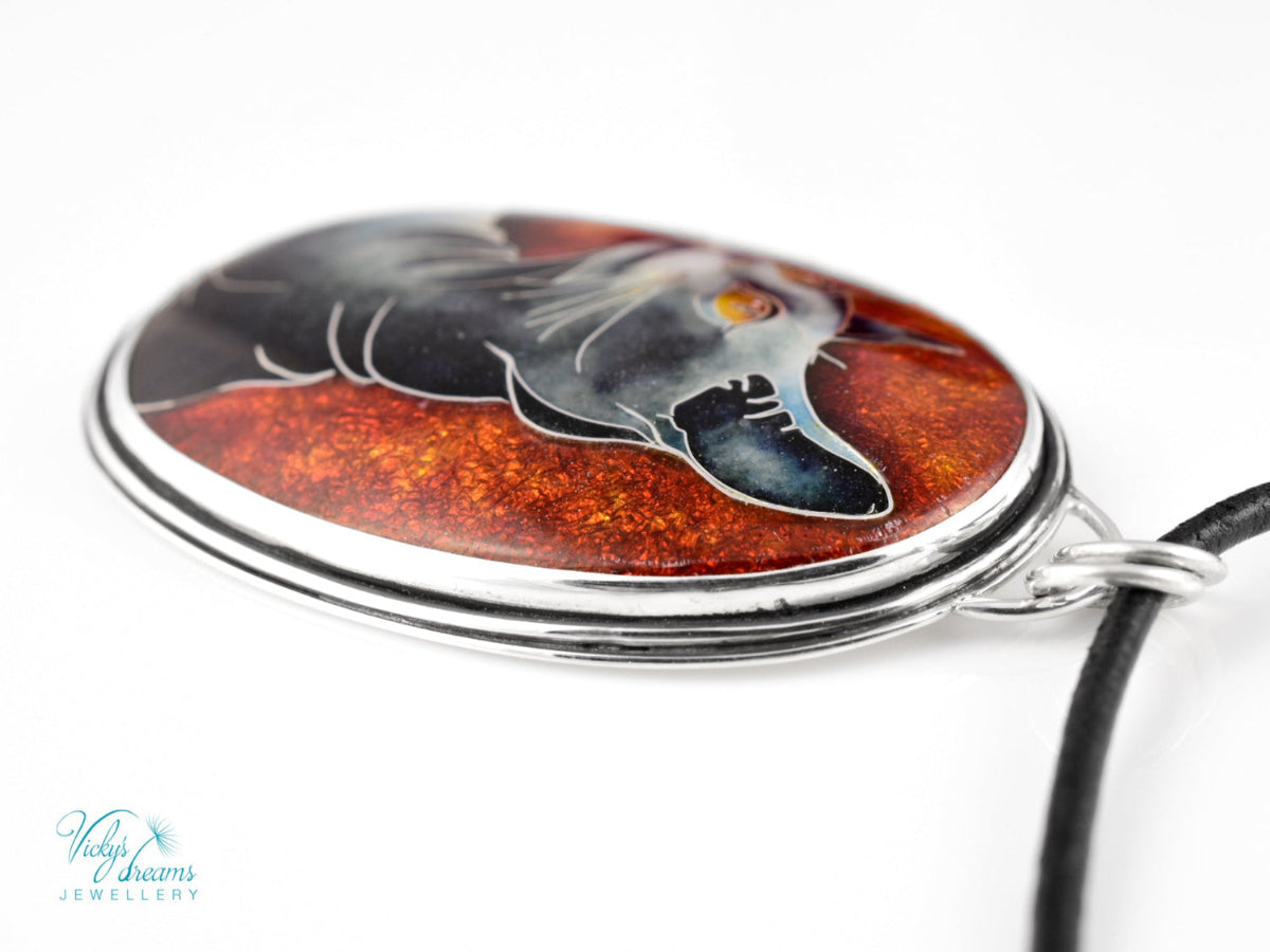cloisonne silver Pendant with a shinx cat