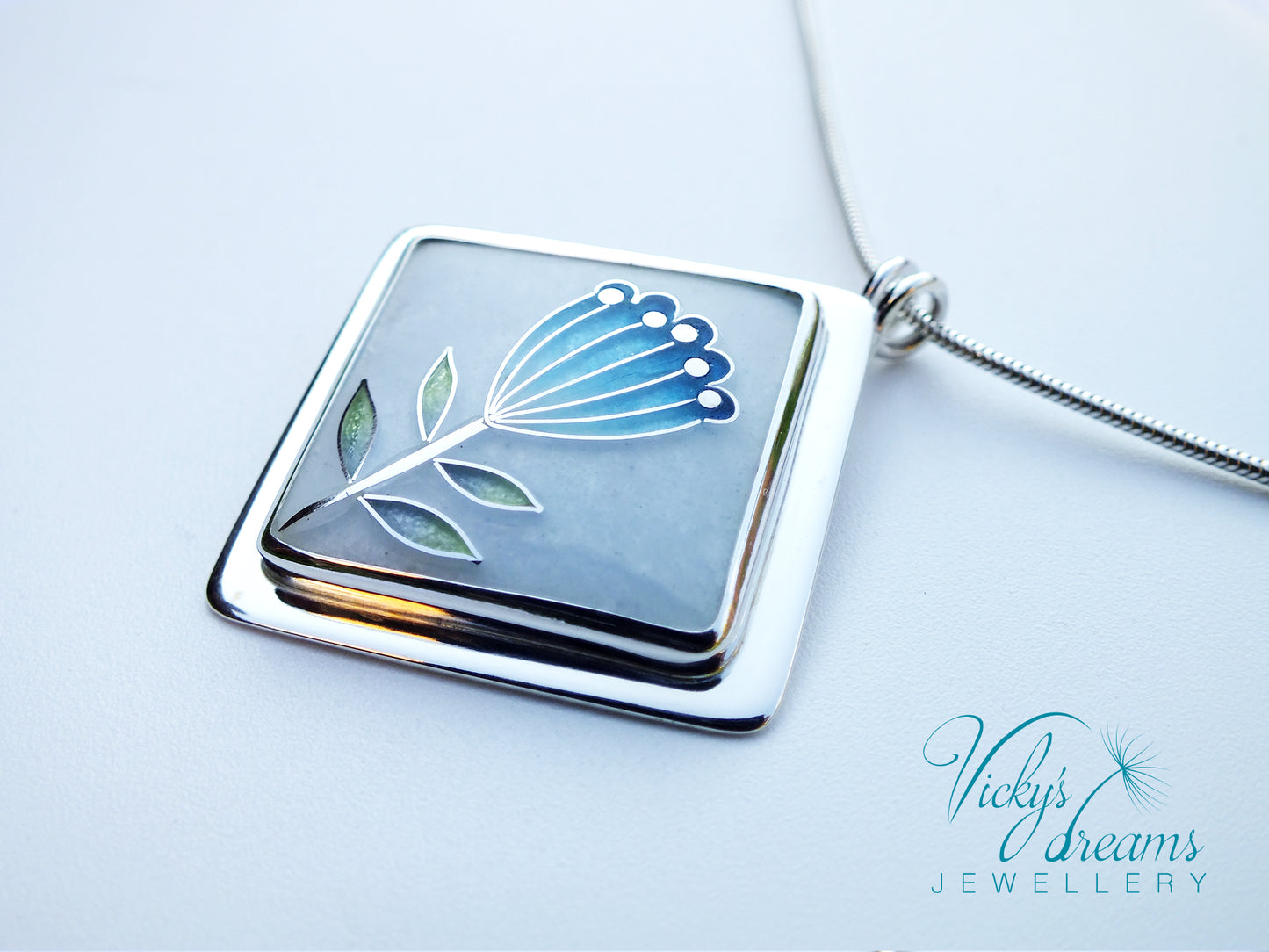 simple  little blue flower Cloisonné enamel pendant