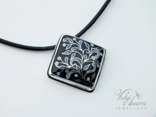 vintage style flowers Cloisonné enamel pendant