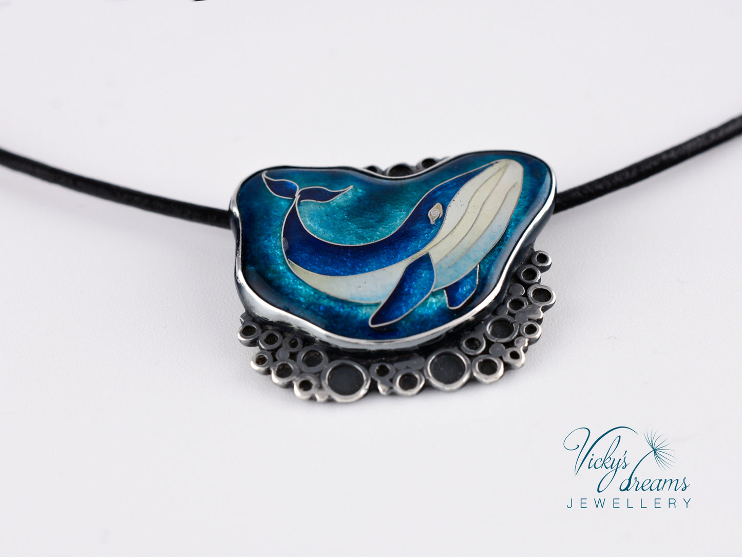 whale-enamel-necklace