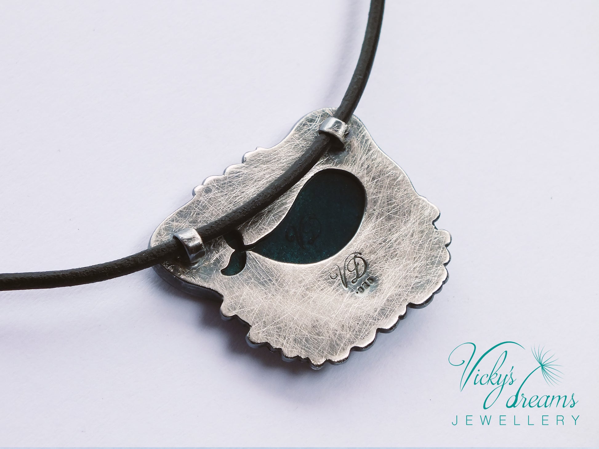 whale-enamel-necklace