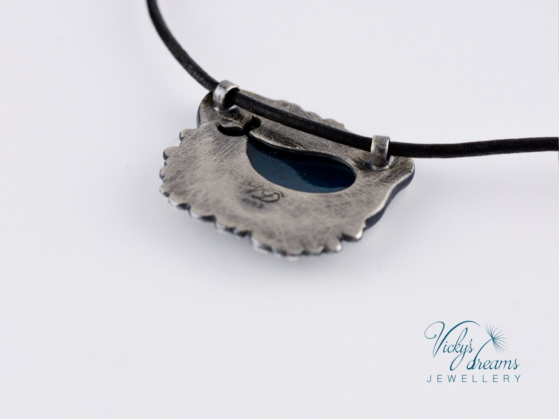 whale-enamel-necklace