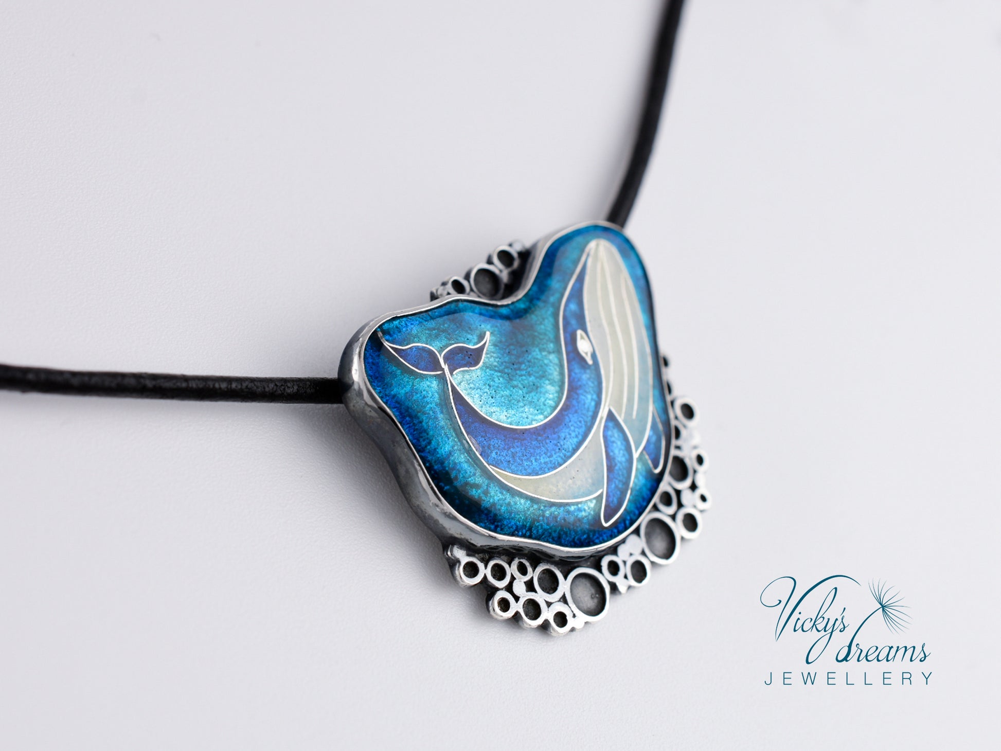 whale-enamel-necklace
