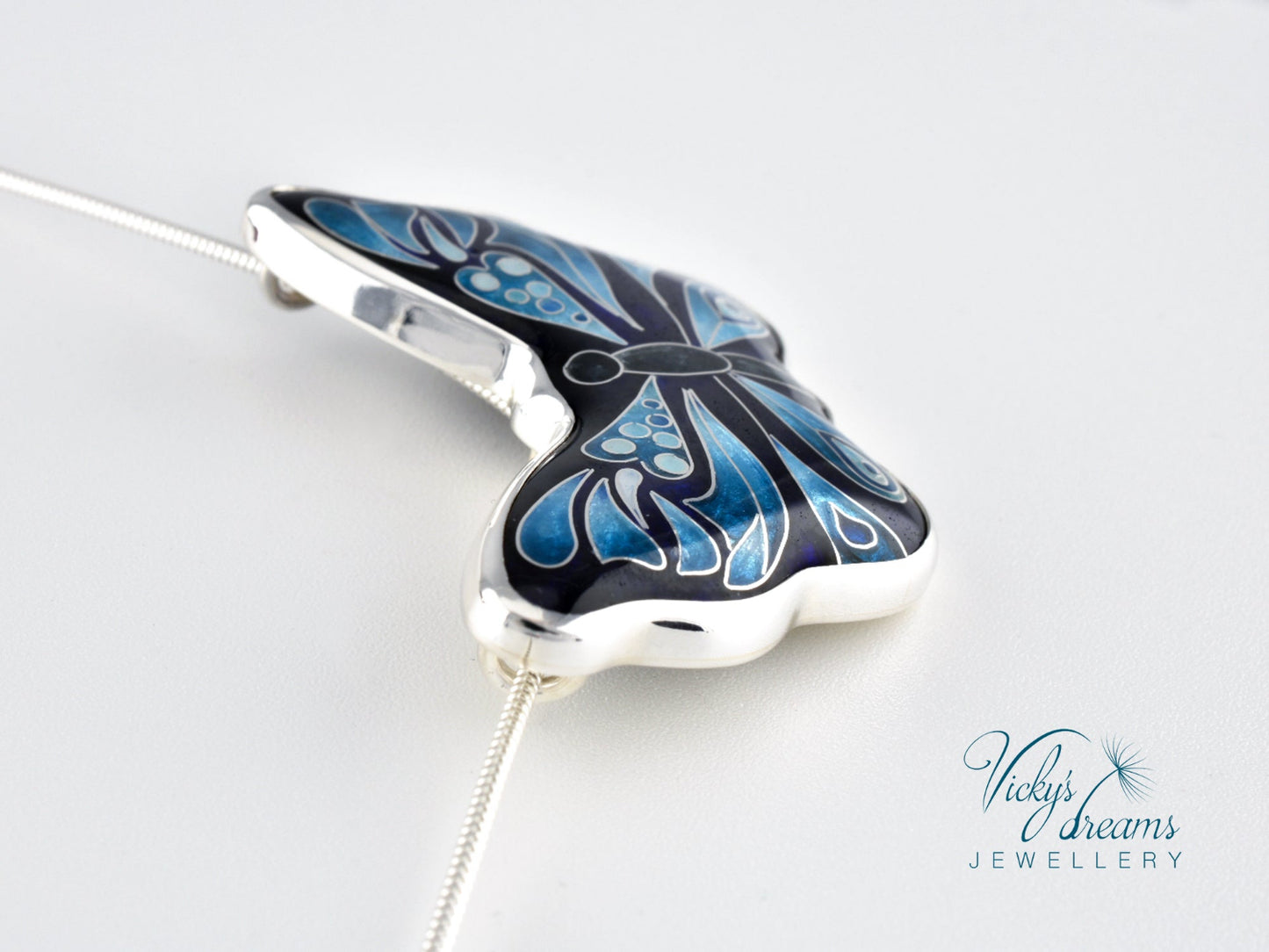 Handmade cloisonné butterfly pendant 