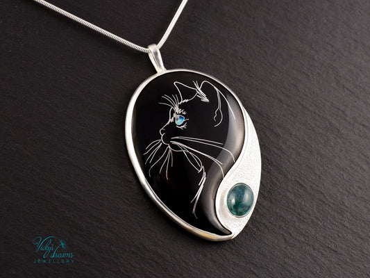 cat pendant, cloisonné enamel, sterling silver, apatite stone