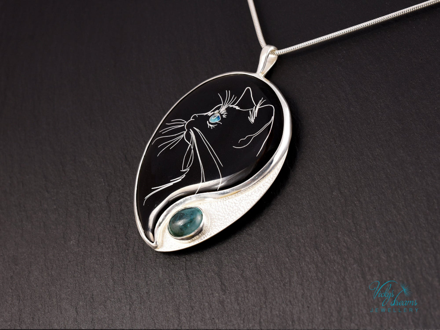 cat pendant, cloisonné enamel, sterling silver, apatite stone