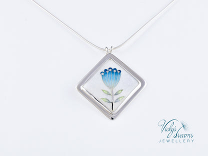 simple  little blue flower Cloisonné enamel pendant