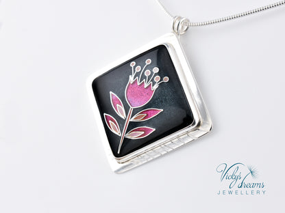 simple  little pink flower Cloisonné enamel pendant