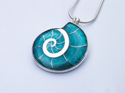 Turquoise blue snail - Cloisonné enamel necklace