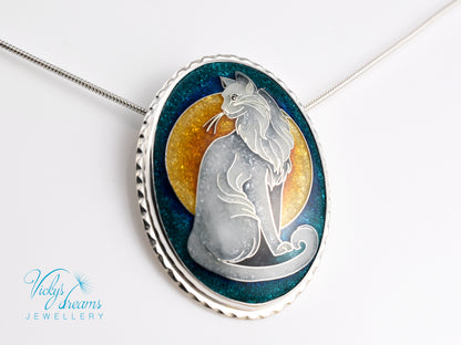 Handcrafted cloisonné cat pendant necklace with vibrant turquoise and yellow enamel