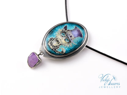 Handcrafted tabby cat pendant with cloisonné enamel and amethyst stone
