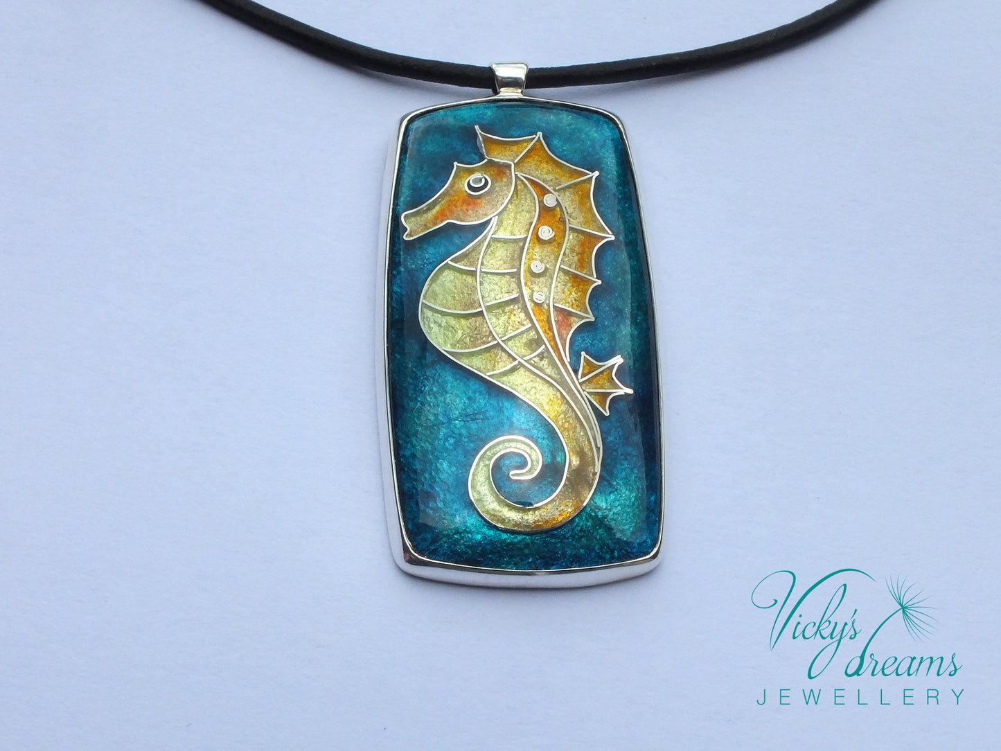 seahorse pendant