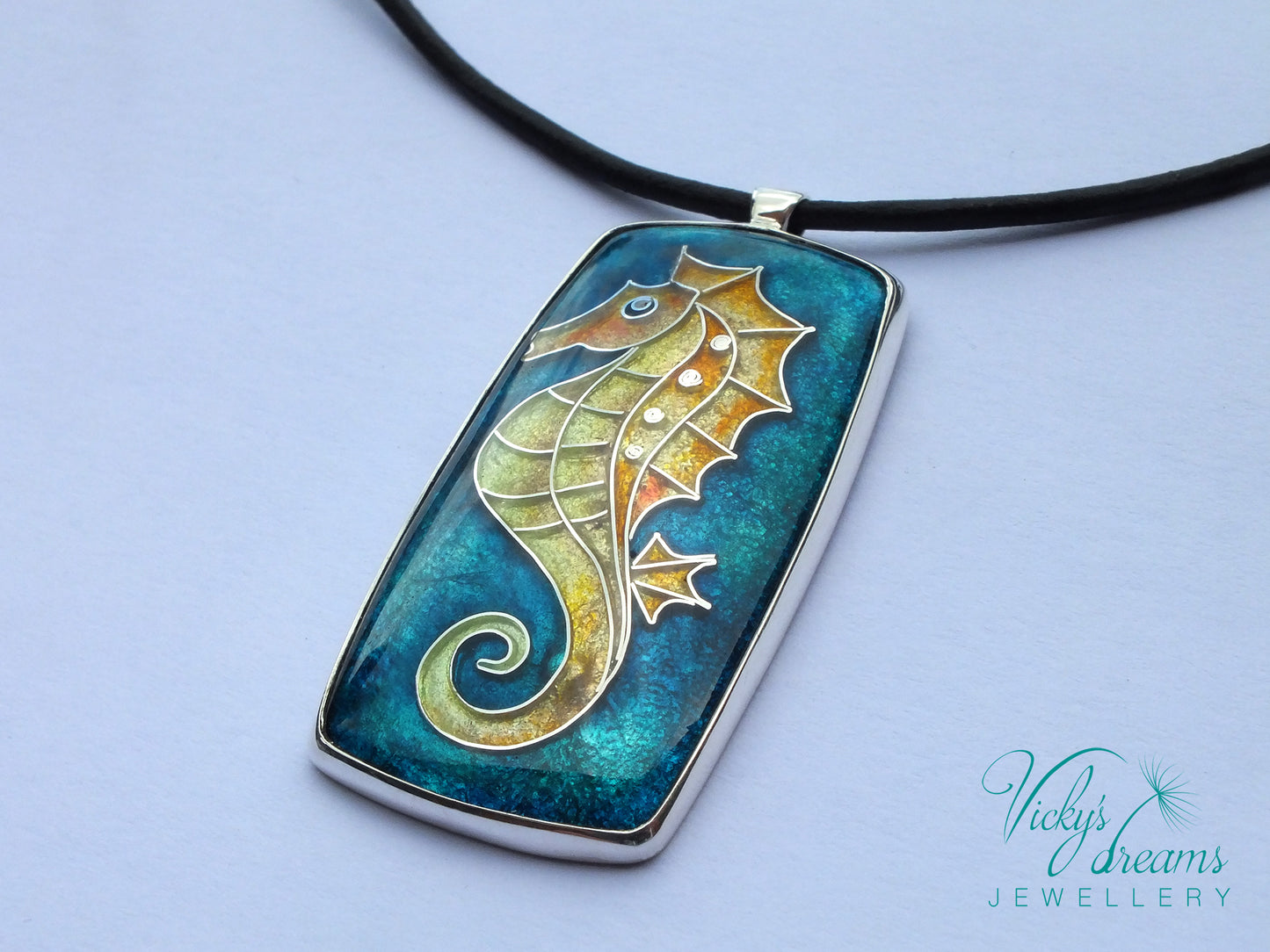 seahorse pendant