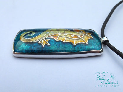 seahorse pendant