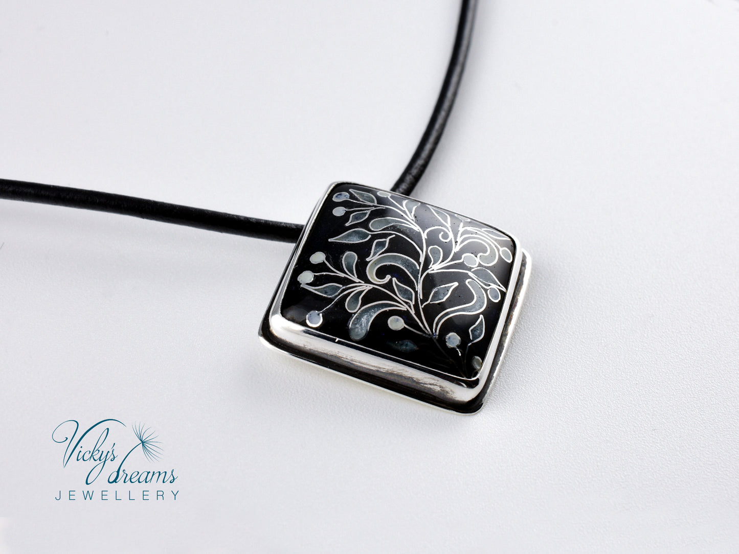 vintage style flowers Cloisonné enamel pendant