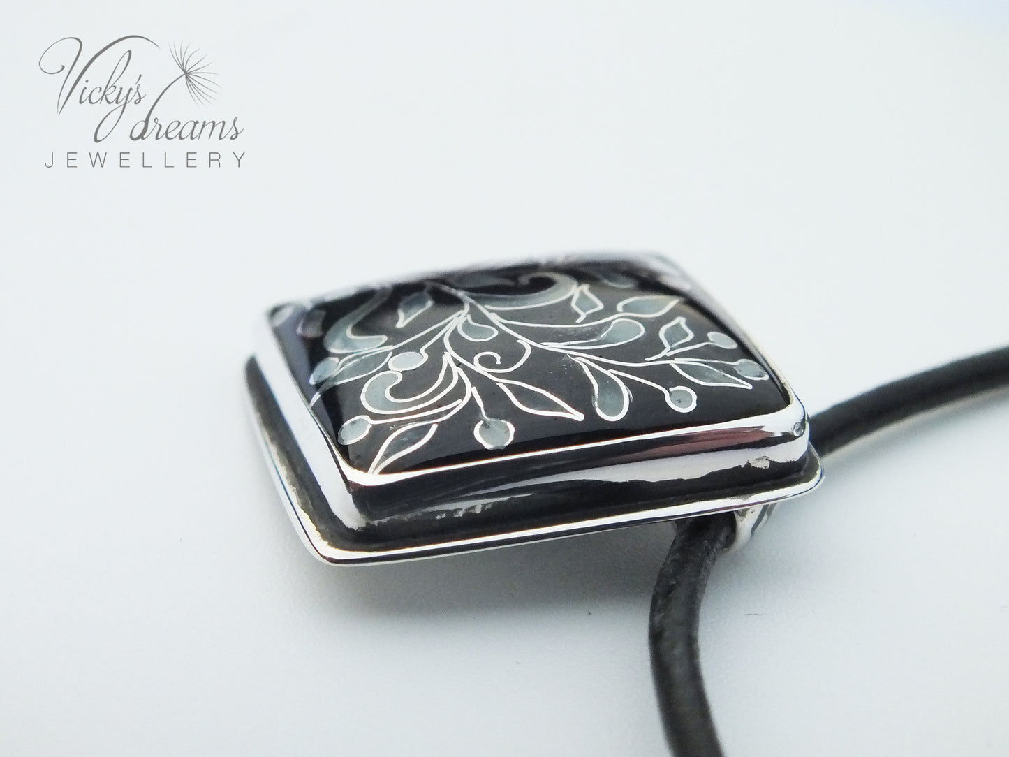 vintage style flowers Cloisonné enamel pendant