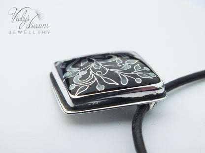 vintage style flowers Cloisonné enamel pendant