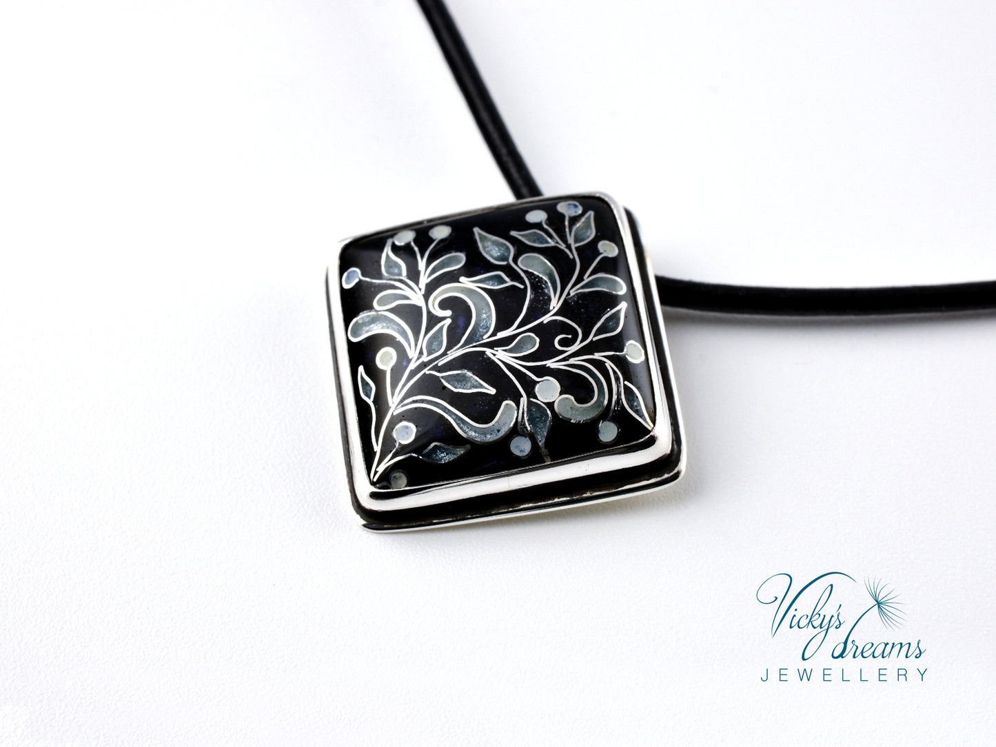 vintage style flowers Cloisonné enamel pendant