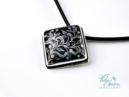 vintage style flowers Cloisonné enamel pendant