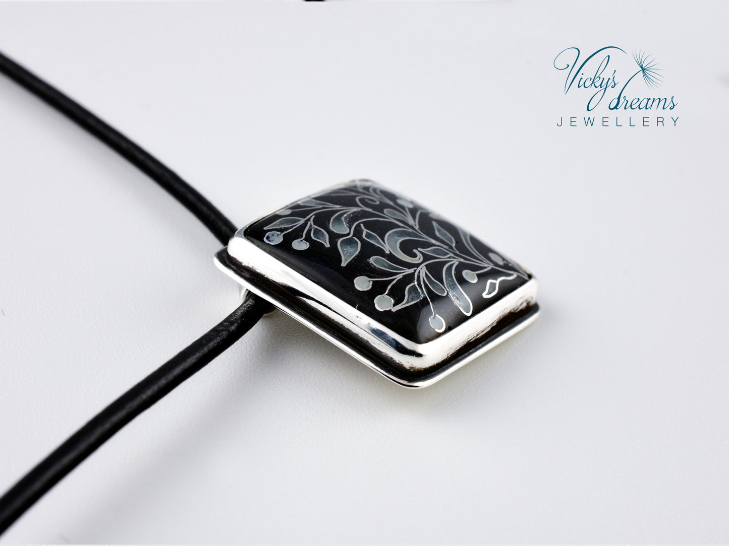 vintage style flowers Cloisonné enamel pendant